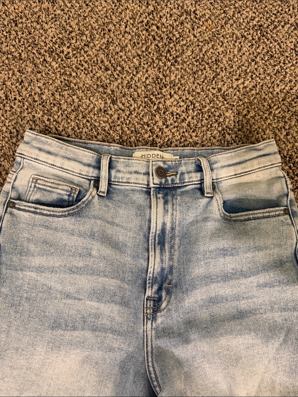 Hidden Jeans - Picture 2 of 3